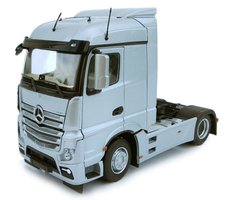 Mercedes-Benz Actros Streamspace 4x2 strieborná